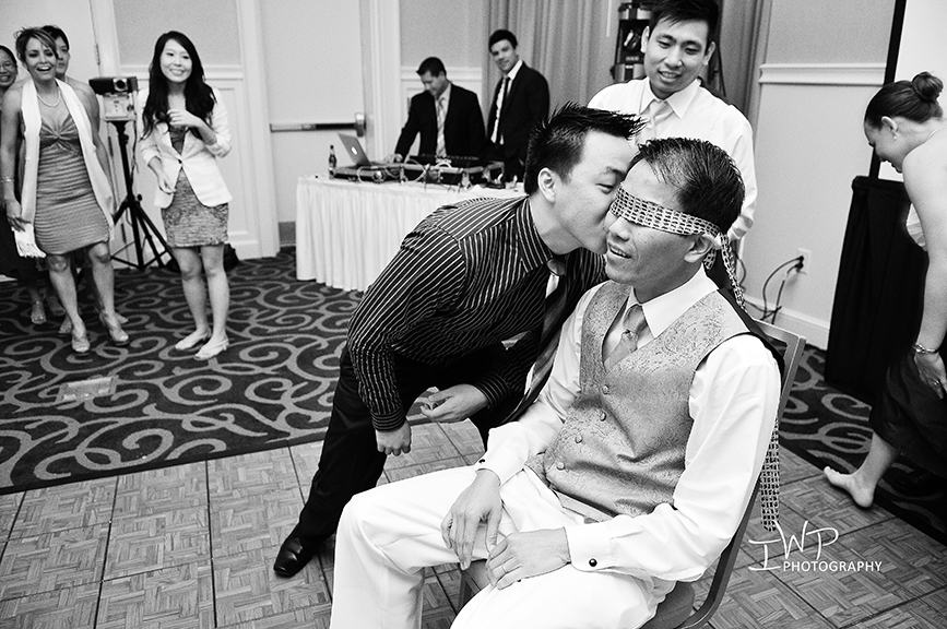 Blind wedding photographer
